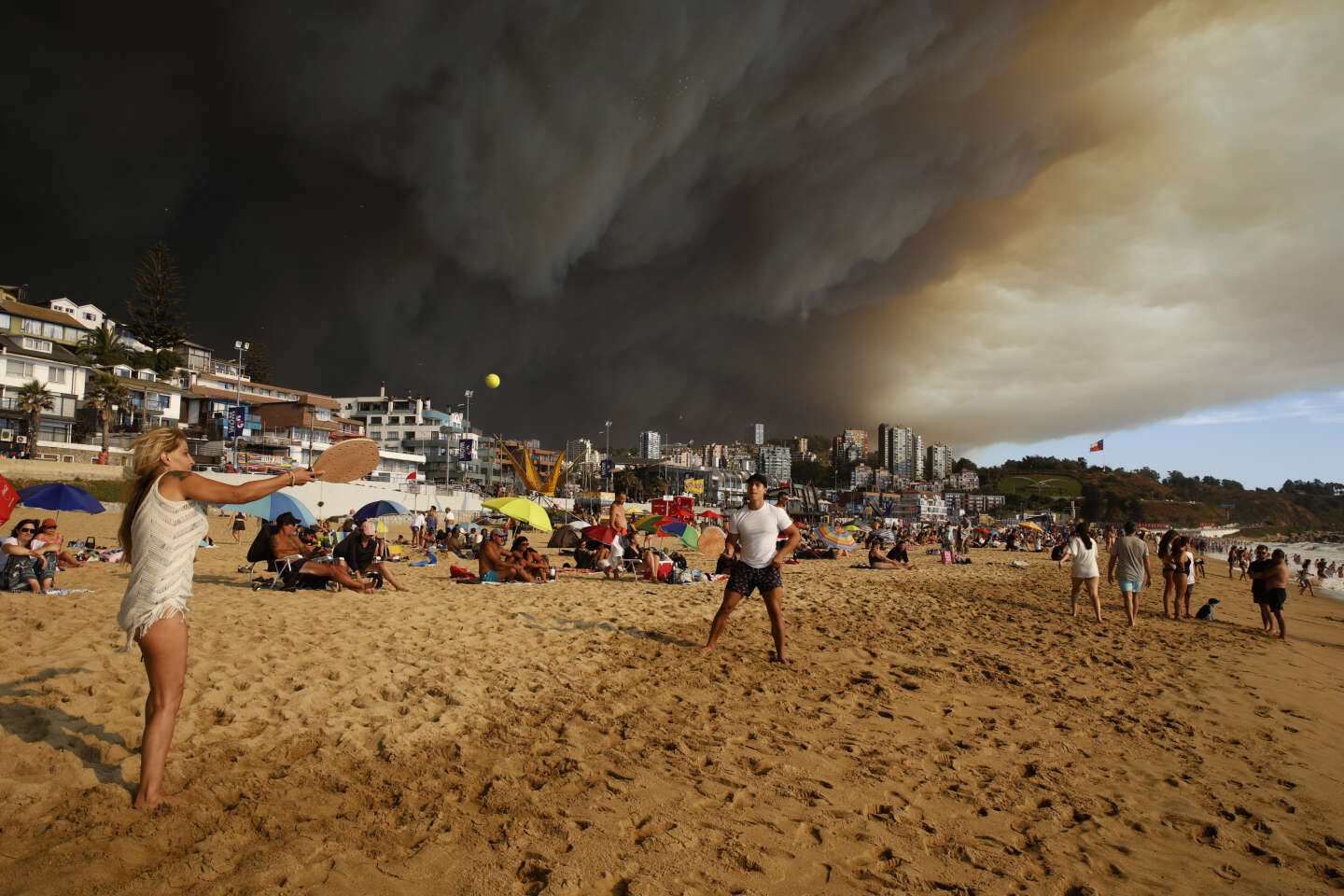 Extreme climate events: attribution studies, new models to increase public awareness