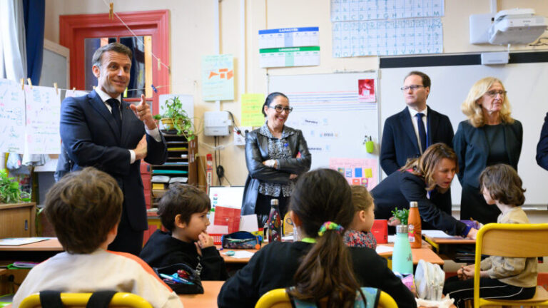 Teacher training: Emmanuel Macron brings back the bac +3 competition – Public Senate